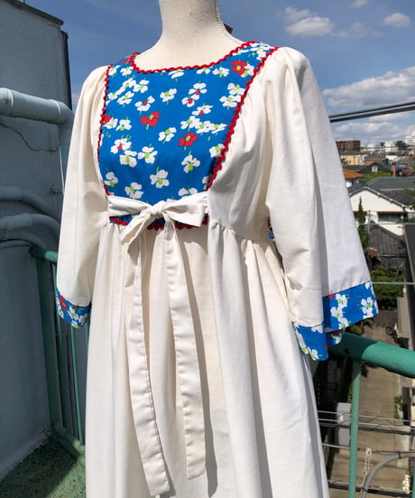 "60s" Flower Print Wide Sleeve Maxi Dress