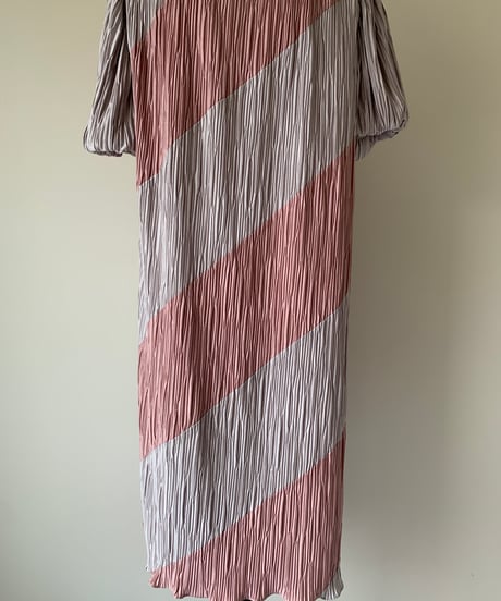 70s Puff sleeve dress