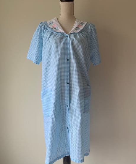 Flower Embroidery Relax Check Dress