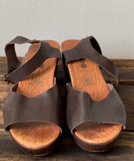 Wood Sole Sandal -brown-