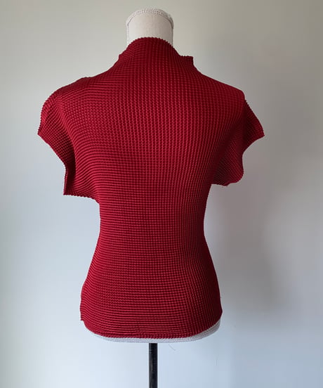 Scalability Pleats Tops