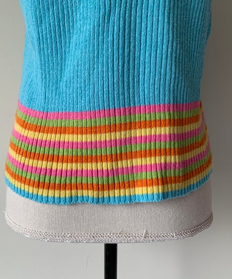 Short-sleeve colorful knit shirt
