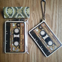 🌼wood charm/ cassette tape🏵