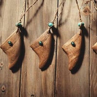 wood fin チャーム