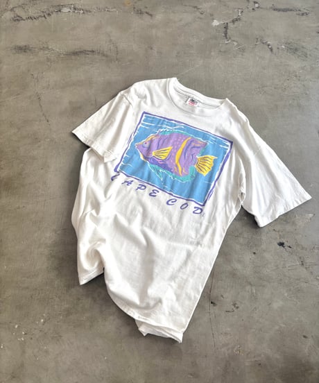 90's "Cape Cod" fish summer design T-shirt