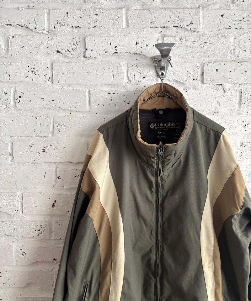 90's《Columbia》 Snowboarding vibes “Convert” act