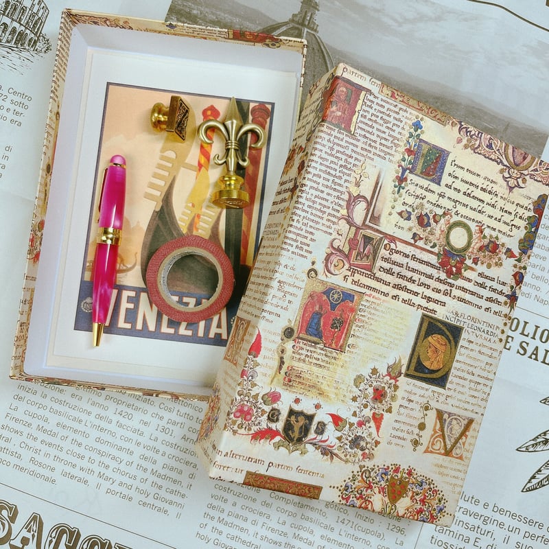 adessoオリジナル BOX【Manuscript】＜グリーティングカードサイズ