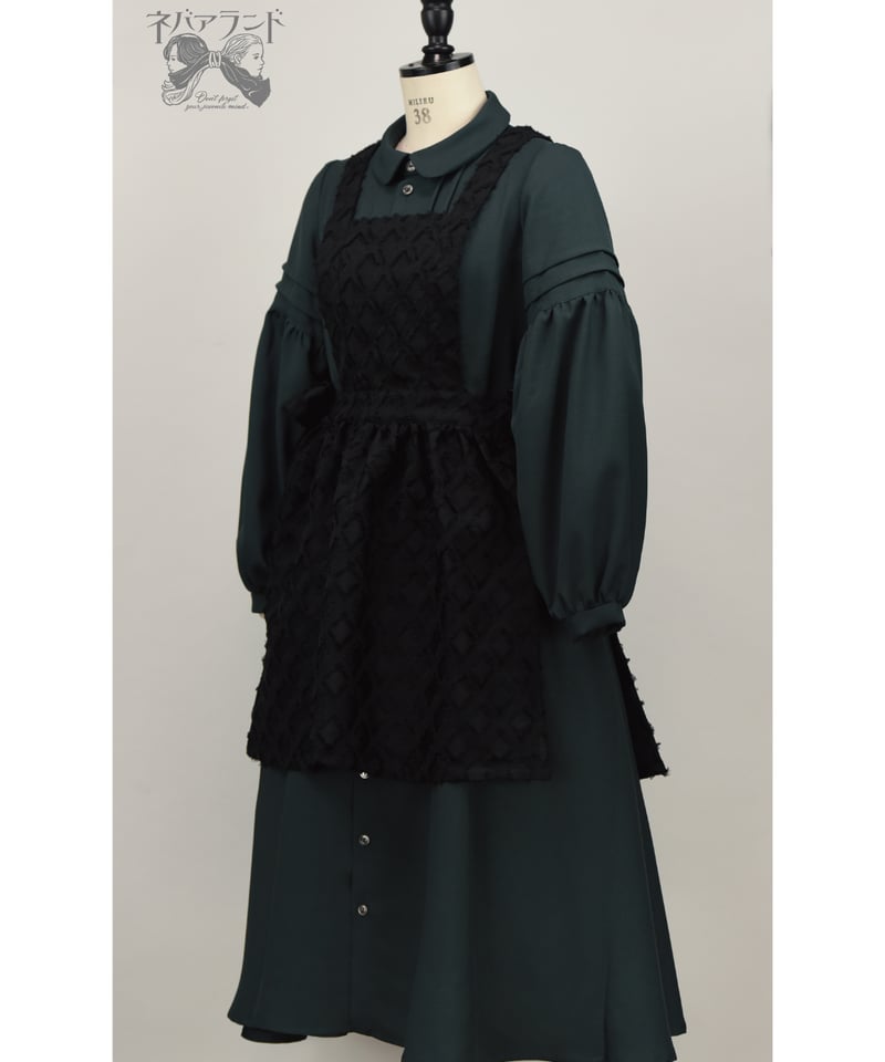 ネバアランド アピアリストワンピース〈緑〉M/L （エプロンセット