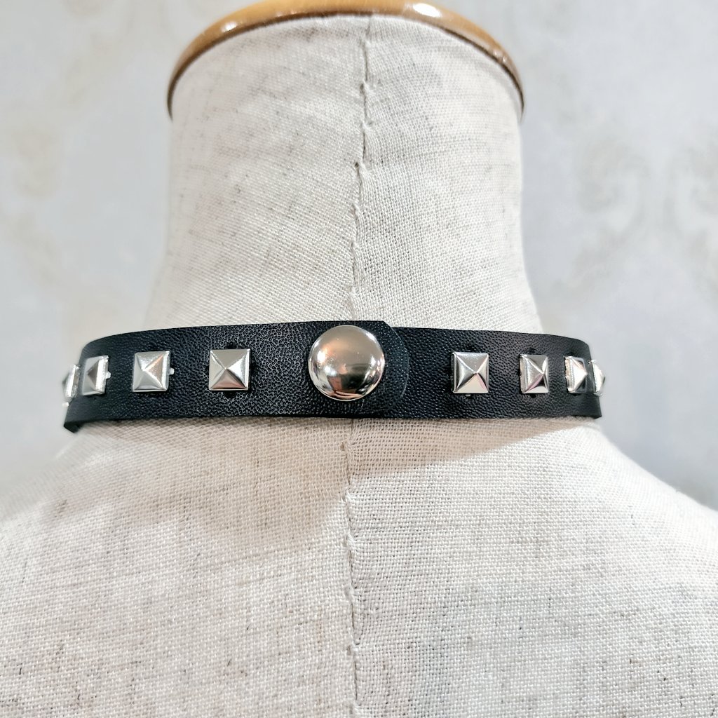 h'eres CETACEA LEATHER CHOKER NECKLACE h'eres CETACEA