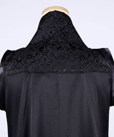 h.NAOTO　Vampire Wing Lapel Sleeveless Jacket