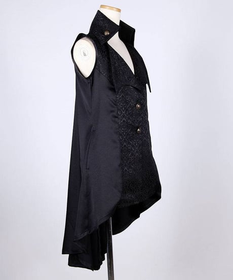 h.NAOTO　Vampire Wing Lapel Sleeveless Jacket