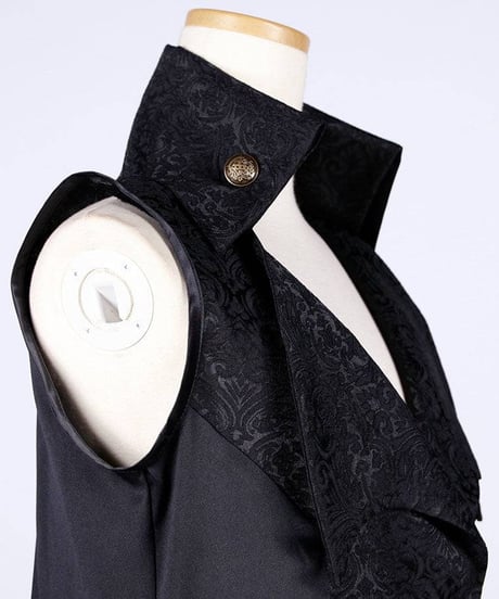 h.NAOTO　Vampire Wing Lapel Sleeveless Jacket
