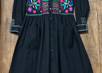 刺繍 ロング ワンピース 長袖 黒 鳥 花 ヴィンテージ エスニック レトロ カントリー フォークロア おしゃれ かわいい vintage used 古着/club723 クラブ723(N777)