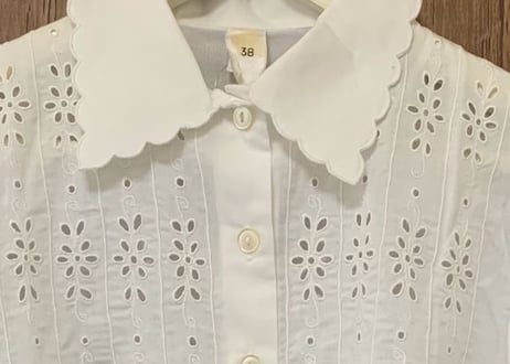 ハンガリー　ヨーロッパ　白　カットワーク　刺繍　ブラウス　長袖　ダンス　衣装　ヴィンテージ　vintage 古着/club723 (N16)