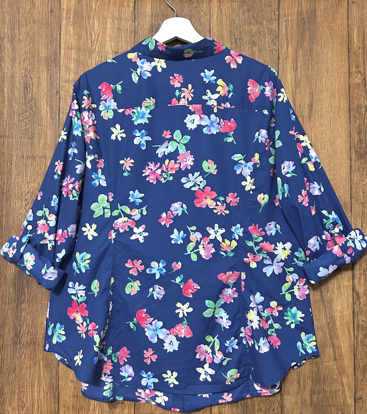 ヴィンテージ レトロ古着 オリエンタル花柄オーバーサイズシャツ ネイビー 総柄 楽天市場】柄シャツ レトロ アート ブルー 長袖 花柄 オーバーサイズ