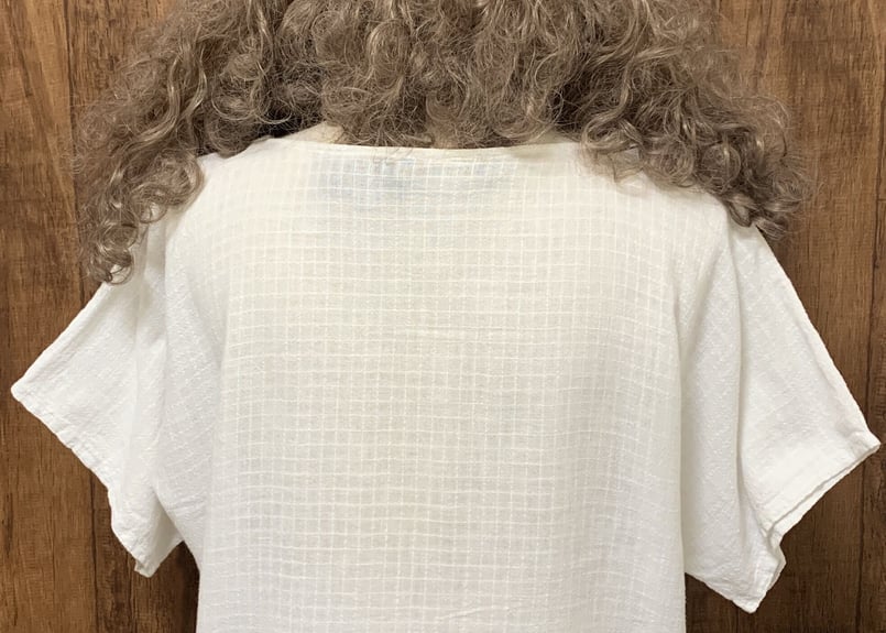 グアテマラ ガテマラ 刺繍 手刺繍 白 トップス 半袖 カラフル 花 人形