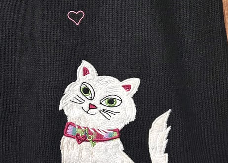 ねこ ネコ 動物 ニット カーディガン 黒 刺繍 装飾 花 ヴィンテージ カントリー ファンシー かわいい vintage used 古着/club723 クラブ723(N721)