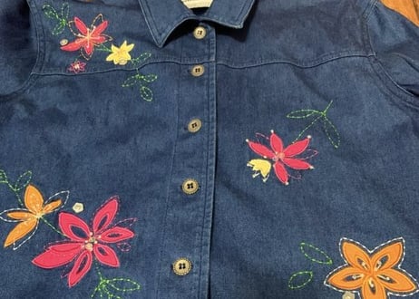 デニム　ジャケット　ブルゾン　アウター　花　刺繍　装飾　ストレッチ　ポケット付き　アメリカ　USA vintage used  古着/ club723(N75)