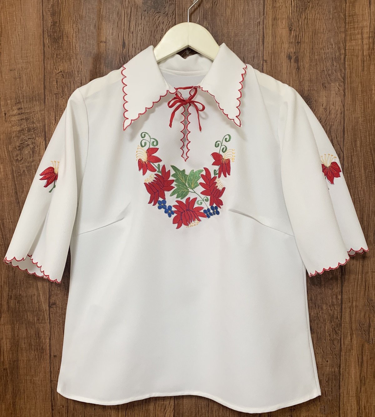 USED 古着 お花 薔薇 刺繍 半袖 フレンチスリーブ トップス カットソー 楽天市場】ZARA ザラ 半袖 カットソー Cut and Sewn 0858 460