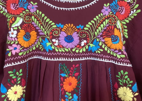 メキシカン ワンピース エスニック ヒッピー 花 刺繍 手刺繍 カラフル エンジ ボルドー メキシコ USA ヴィンテージ vintage 古着/ club723 (N407)