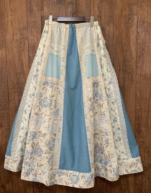 古着 ビンテージ USA 70s 特殊 コンチョ フリンジ ロングスカート 美品 レディース 古着 70s USA製 GUNNIES 花 レース デザイン
