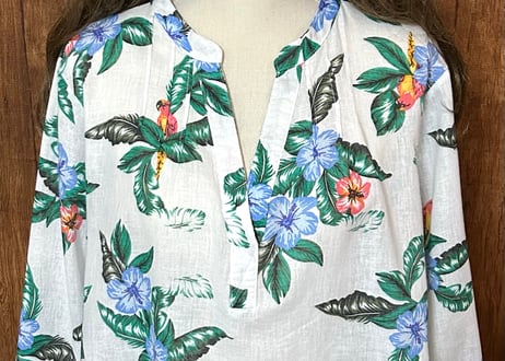 ハイビスカス 花 鳥 柄 トップス チュニック 長袖 白 ゆったり 大きめ 大きい レトロ 夏 個性的 おしゃれ かわいい ヴィンテージ used vintage 古着/club723(N514)