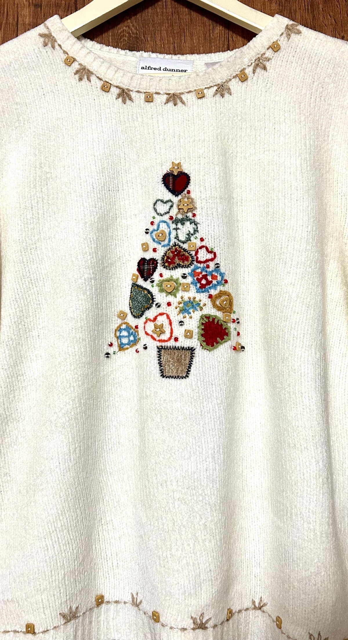 ニット セーター 白 刺繍 装飾 ハート レトロ おしゃれ 個性的 ニット セーター 白 刺繍 装飾 ハート レトロ おしゃれ 個性的
