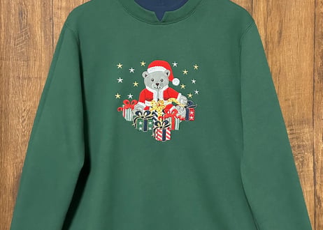 クリスマス スウェット トレーナー くま テディベア 刺繍 サンタ プレゼント 星 緑 グリーン かわいい ヴィンテージ vintage used 古着/club723 クラブ723(N591)