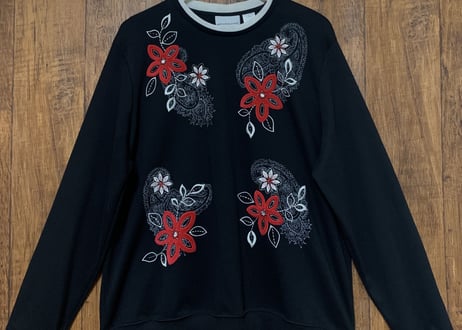 黒 ブラック スウェット スエット トレーナー 花 刺繍 装飾 ペイズリー 長袖 レトロ アメリカン カントリー 個性的 おしゃれ vintage used 古着/club723(N274)