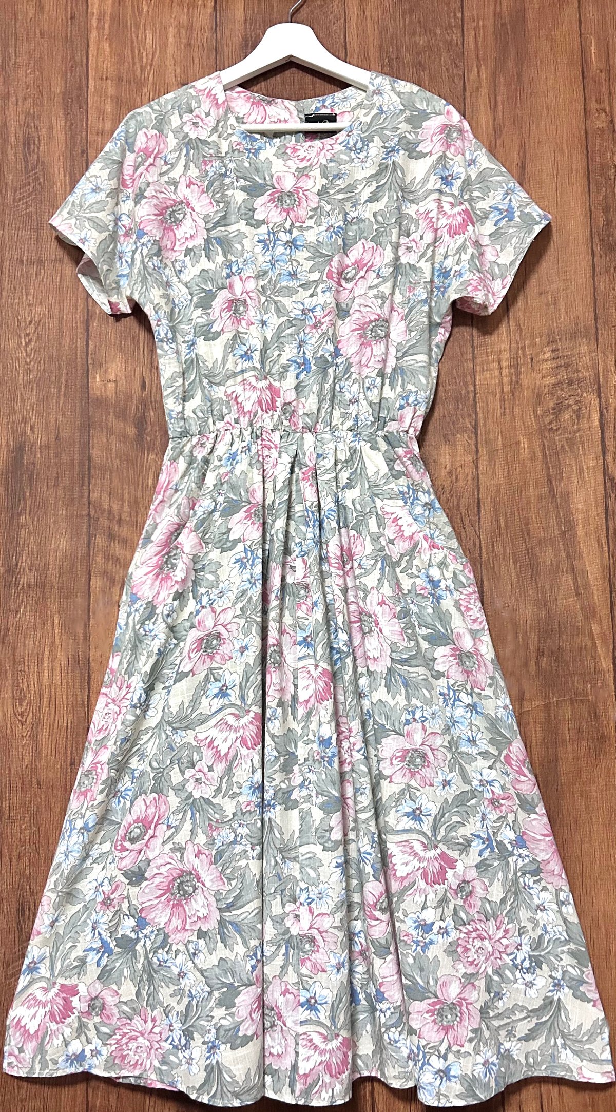 taiyaki様おまとめ専用◎昭和レトロ 小花柄ワンピース 清楚系ガーリー日本製 楽天市場】3XLまで 美しいAライン Vネックレース襟ワンピース