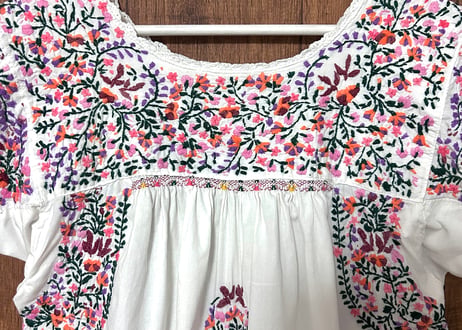 サンアントニーノ 刺繍 手刺繍 メキシカン ワンピース 白 花 ヴィンテージ エスニック ヒッピー カラフル メキシコ おしゃれ かわいい 古着/club723 クラブ723(N811)