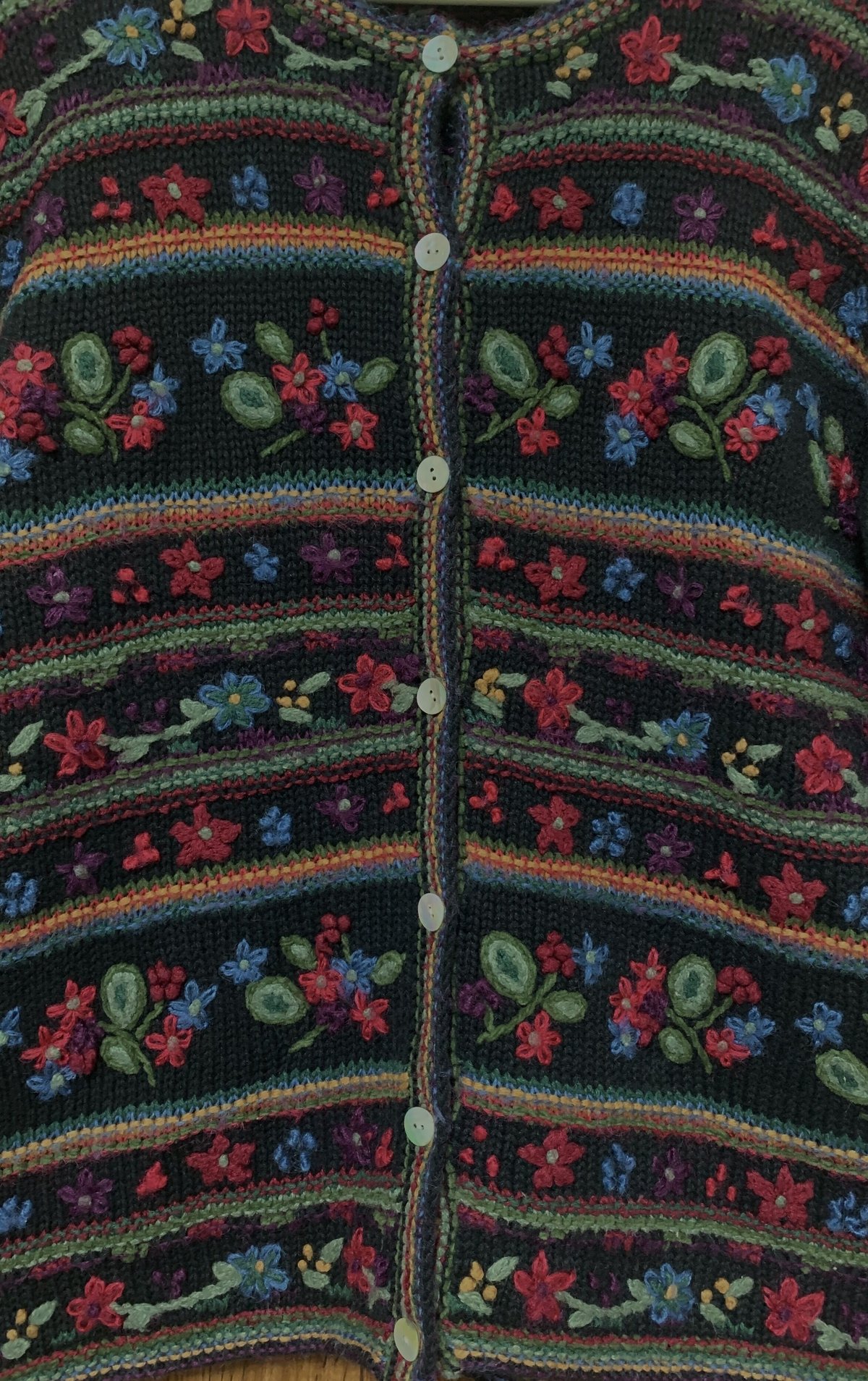 花 刺繍 手刺繍 カラフル ニット セーター カーディガン ジャケット