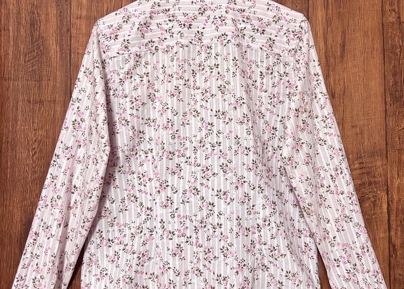 花柄 小花柄 シャツ 長袖 ビーズ ピンク 薄ピンク レトロ 花柄 小花柄 シャツ 長袖 ビーズ ピンク 薄ピンク レトロ