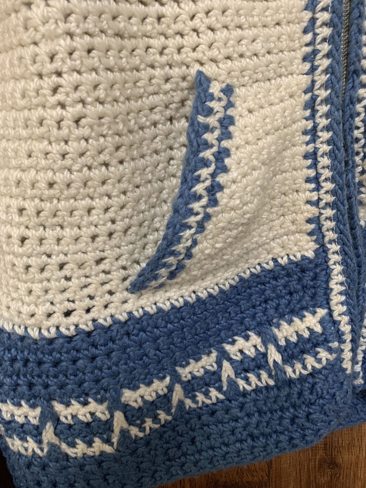 ニット セーター カーディガン 編み 水色 ブルー 白 きなり