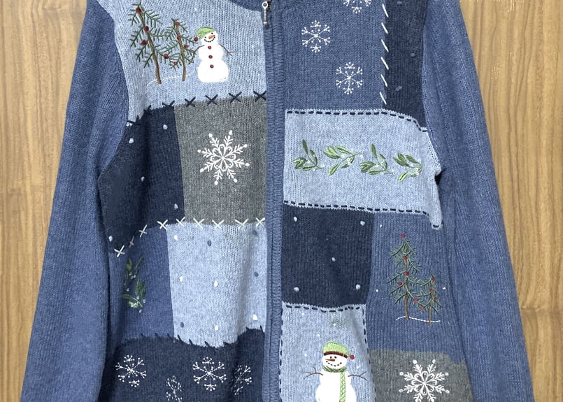 クリスマス アグリー セーター ニット カーデ 水色 ブルー 雪だるま 