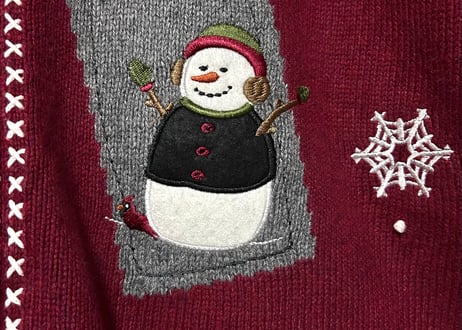 スノーマン 雪だるま ニット セーター カーディガン エンジ 刺繍 鳥 雪 冬 ヴィンテージ カントリー レトロ カラフル 個性的 かわいい vintage used 古着/club723(N444)