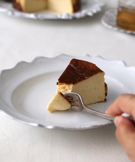 ＜クール便＞バスクチーズケーキ（6月18日～24日発送・店頭受取分）