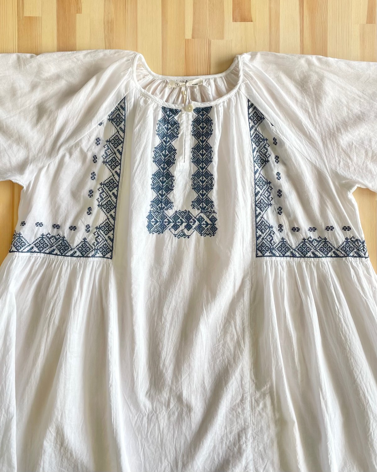 TANG 刺繍プルオーバー | NOON MOON