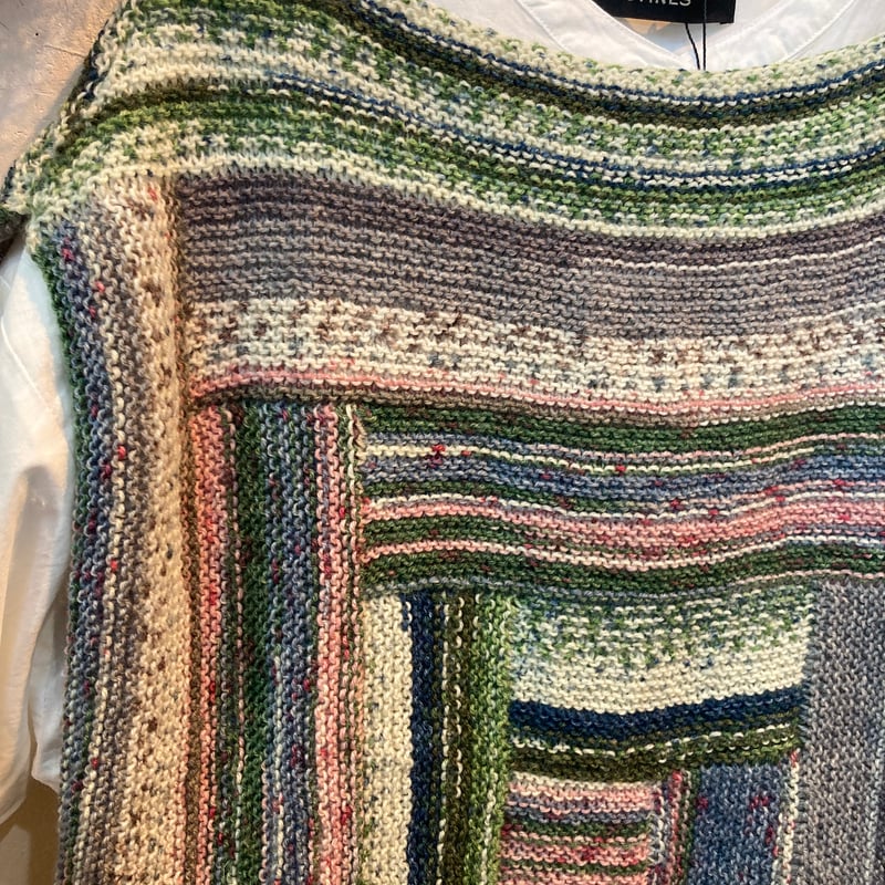 絵画なパッチワーク 手編み+ ボリュームファースヌード エクリュ ミックス 絵画なパッチワーク 手編み+ ボリュームファースヌード エクリュ