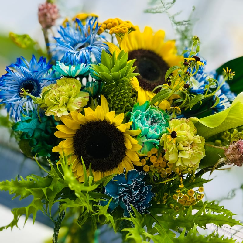 🌻ヒマワリと青いお花のブーケ🌻Mサイズ | UTSUWA FLOWER