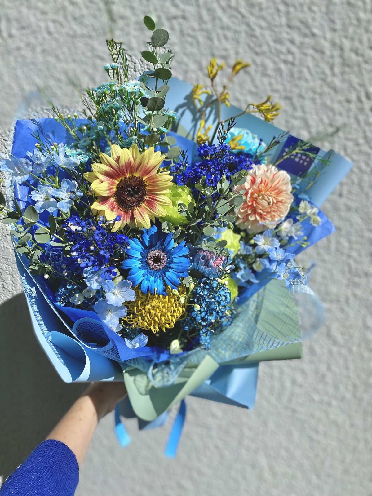 季節のブーケ-M- ¥6000+送料 | UTSUWA FLOWER
