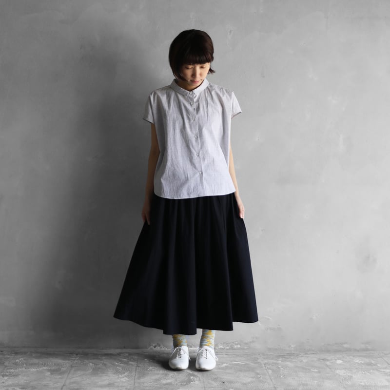 HUIS. コードレーンフレンチスリーブワイドブラウス（トップ糸グレー