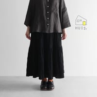 HUIS.  柄二重シャトルジャガードライト（強撚）ティアードスカート（ブラック）U409