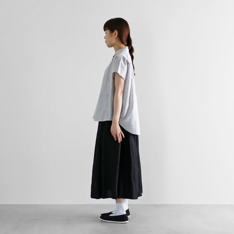 HUIS. コードレーンフレンチスリーブワイドブラウス（トップ糸グレー
