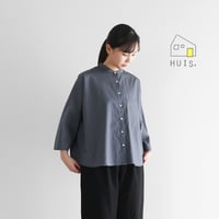 HUIS.  8分袖ギザコットンブロードバンドカラーブラウス（スチールグレー）U112