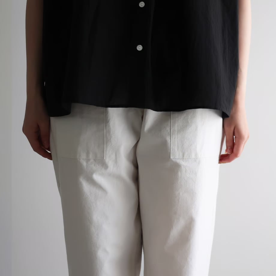 HUIS. 先染めバフクロスイージーワークパンツ（オフホワイト）【ユニ