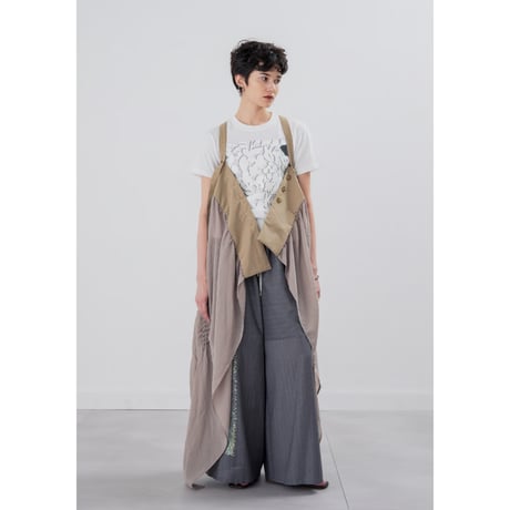 [TA-SK0035]"BUMPY" SHAPED SHOULDER STRAP SKIRT