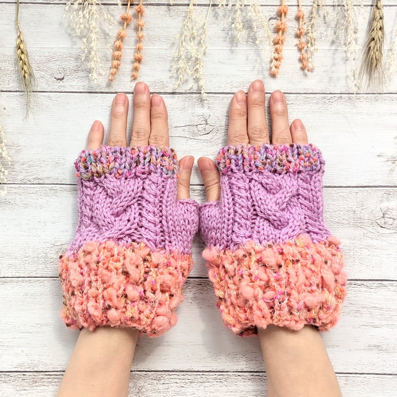 スラブヤーンとトッピングモールとウォッシャブルウールのハンド