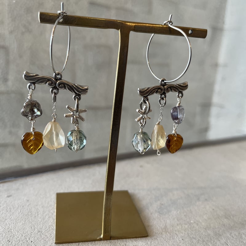 SOLD◇3段 チェコガラス 小ぶり ハンドメイド ピアス SOLD◇3段 チェコガラス 小ぶり ハンドメイド ピアス