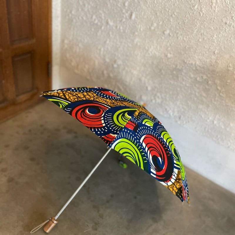 アフリカ生地　ハンドメイド　日傘　深張り ハンドメイド アフリカ生地 日傘(大) - メルカリ